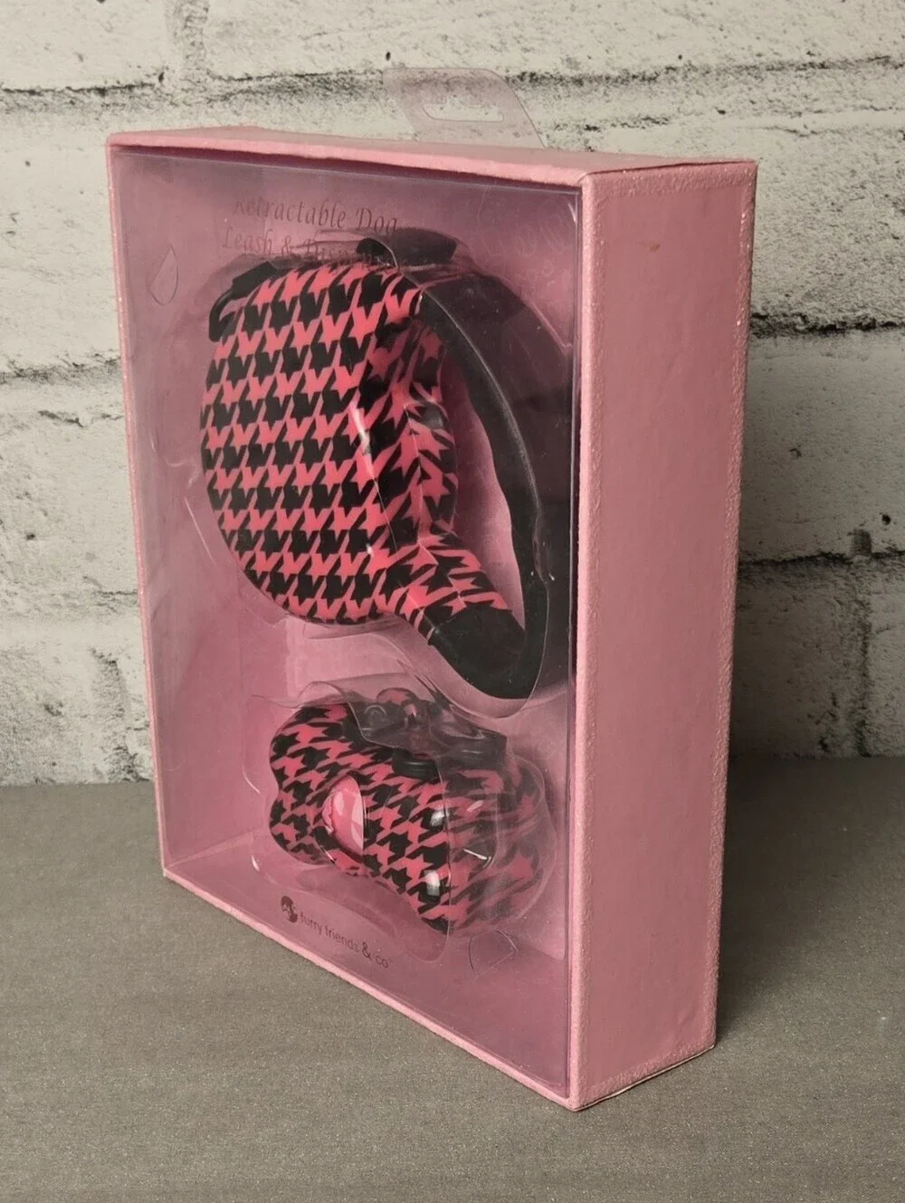 Pink Houndstooth Retractable Dog Leash Dispenser Set NIB